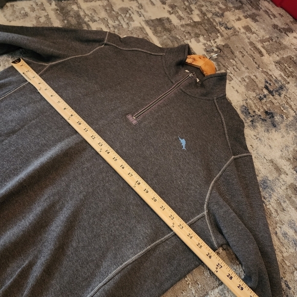 Tommy Bahama men's grey 1/4 zip sweater. - Picture 11 of 16